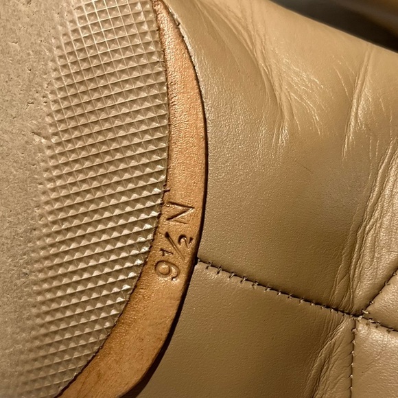 Bloch Tan Flats Slip-On Tap Dance Shoes. 9 1/2N. Leather. Beige Tan. Bloch taps - Picture 5 of 9